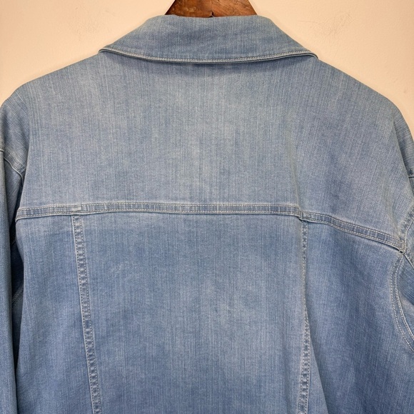 Vince Camuto Denim Trucker Jacket Size 1X - Picture 8 of 11